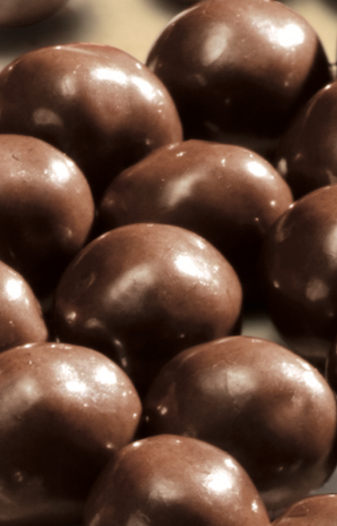 Mini Milk Choc Crisp Balls