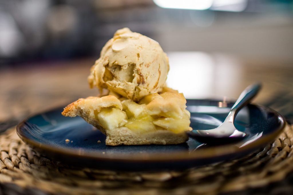 warm apple pie and gelato